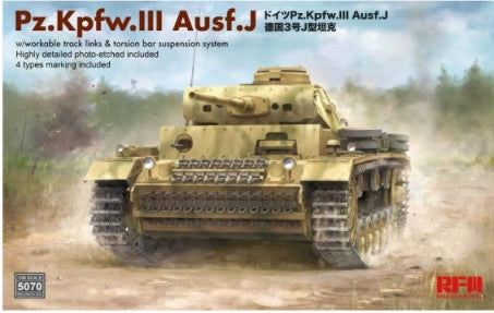 1/35 PzKpfw III Ausf J Tank w/Workable Track Links